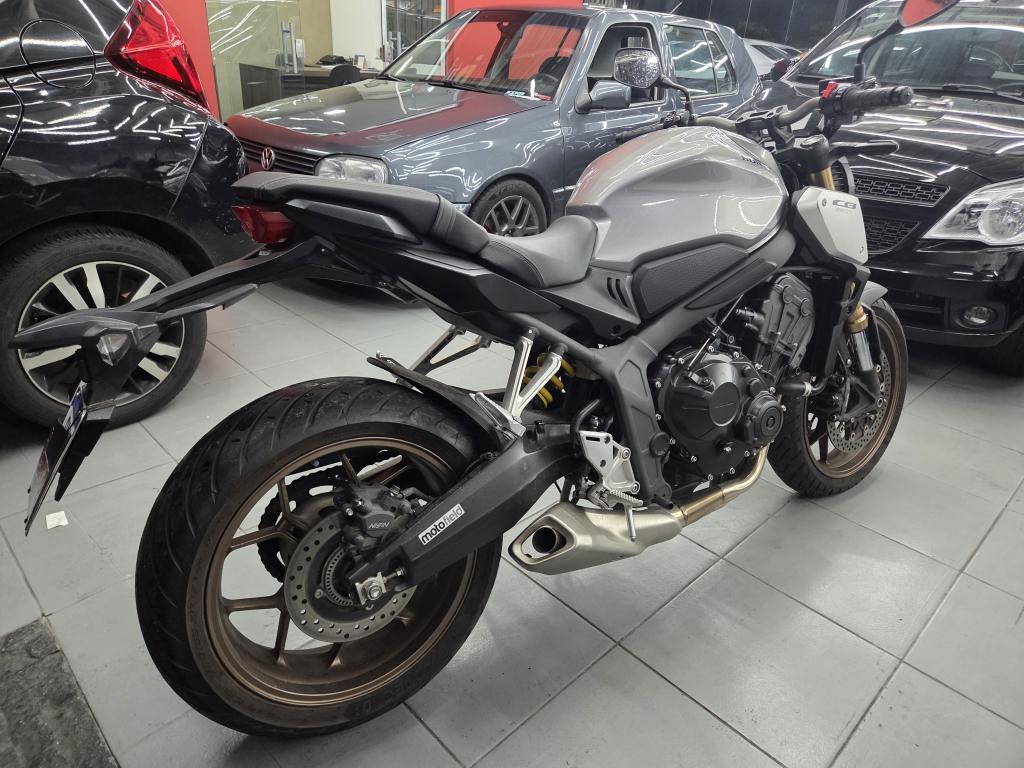 HONDA CB 650 R - Foto