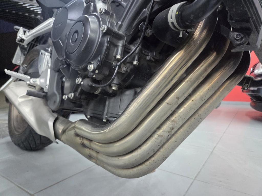 HONDA CB 650 R - Foto