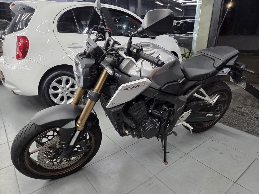 HONDA CB 650 R - Foto