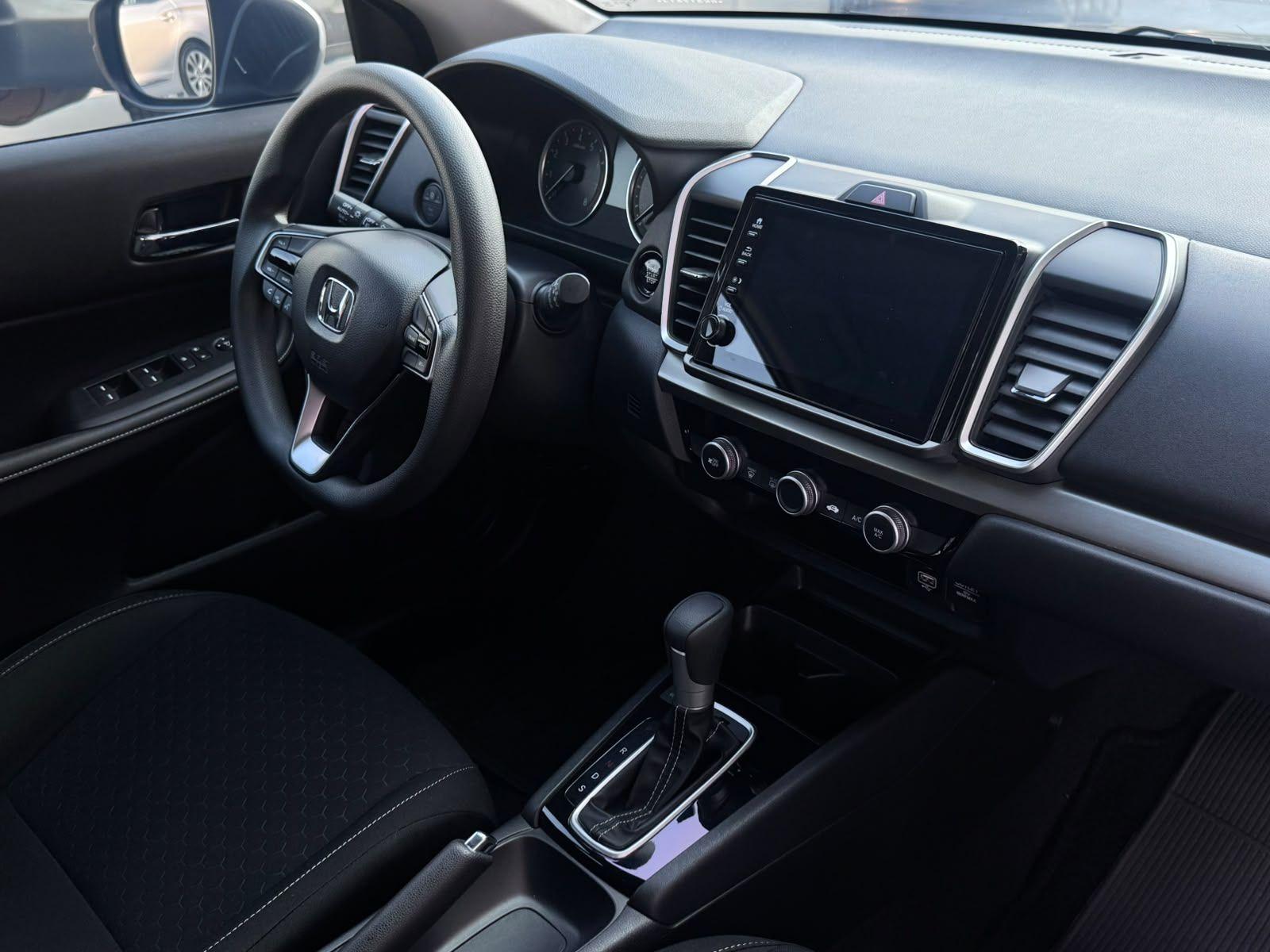 HONDA City Hatch - Foto