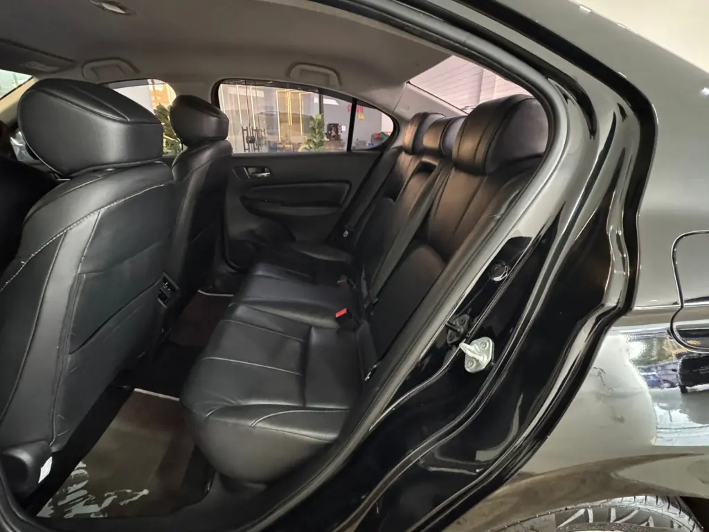 HONDA City Sedan - Foto