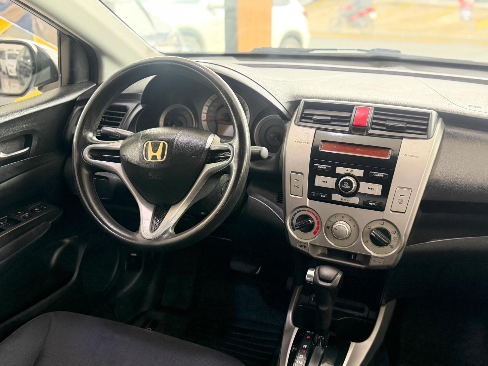 HONDA City Sedan - Foto