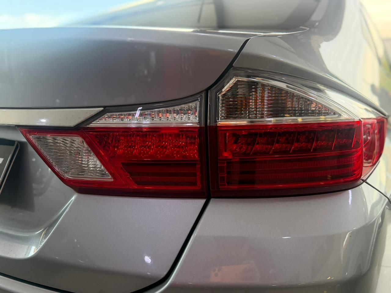 HONDA City Sedan - Foto