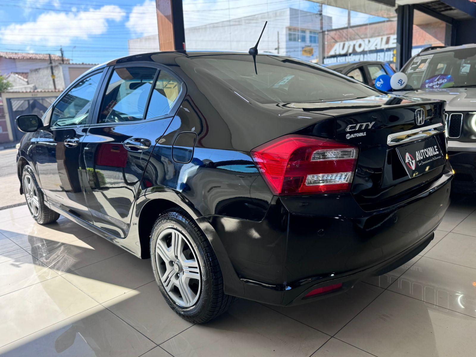 HONDA City Sedan - Foto