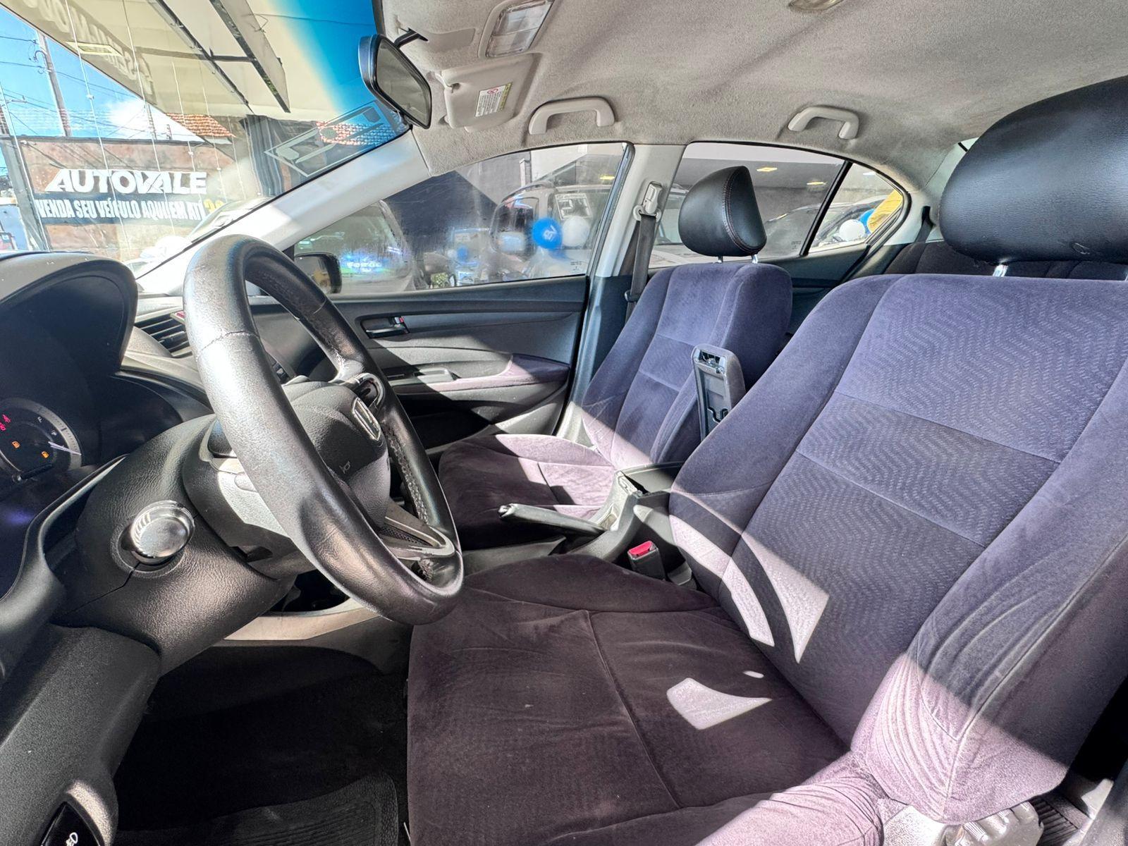 HONDA City Sedan - Foto