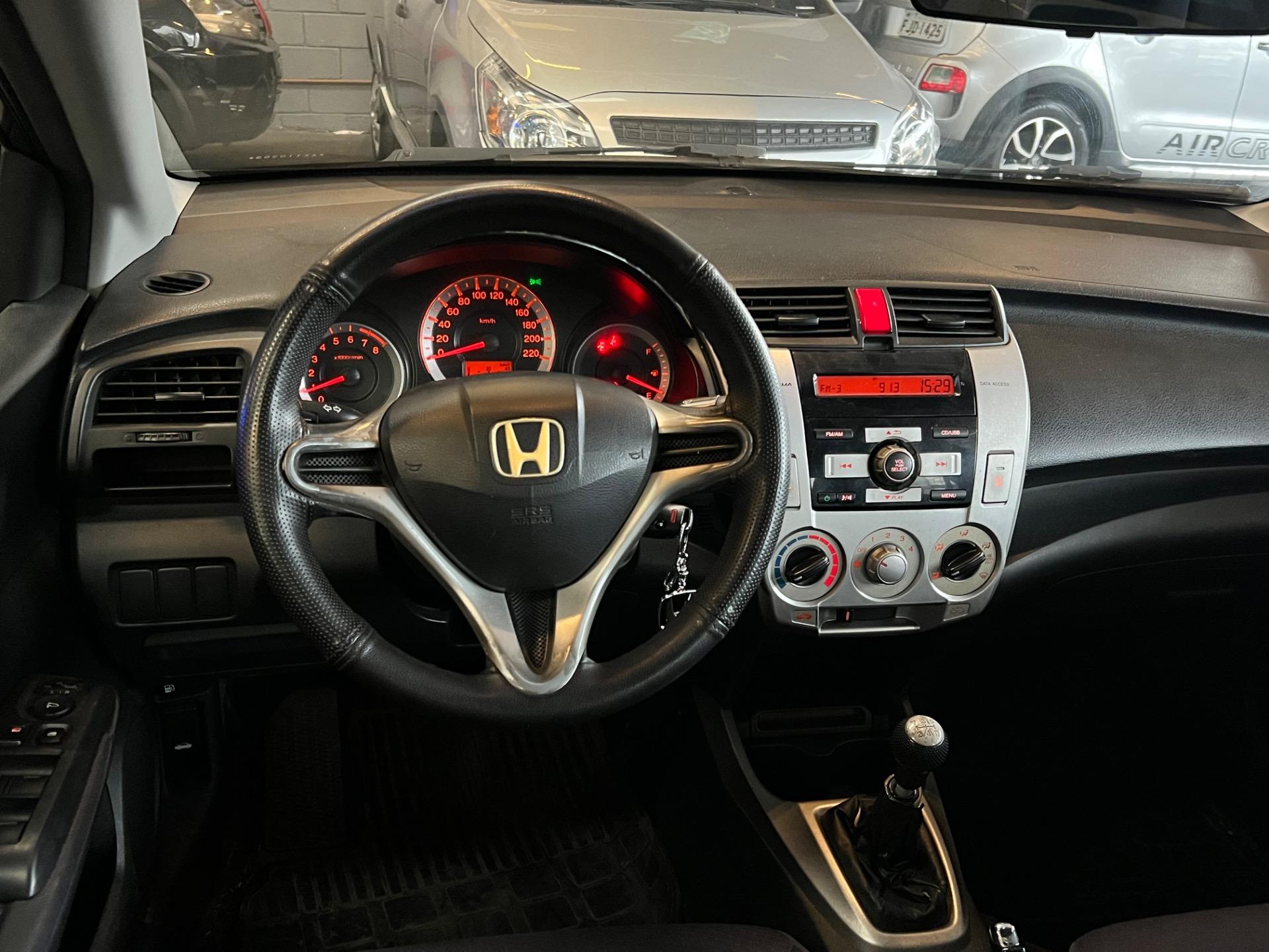 HONDA City Sedan - Foto
