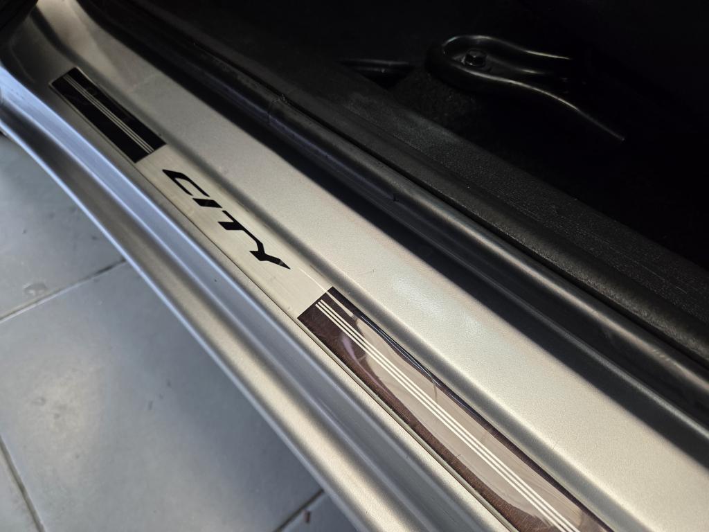 HONDA City Sedan - Foto