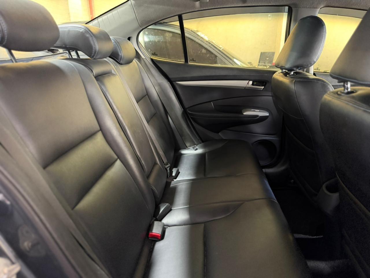 HONDA City Sedan - Foto