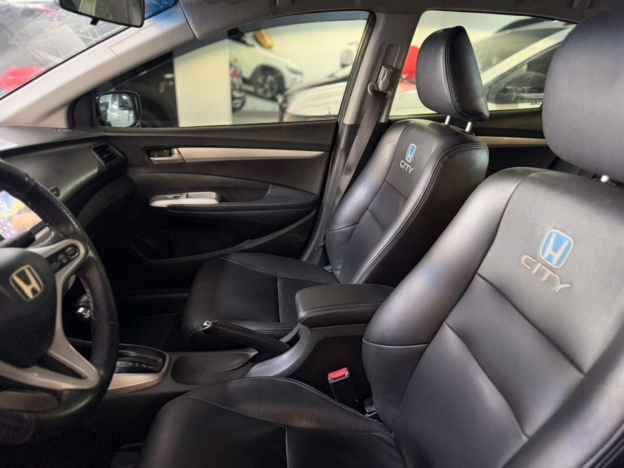 HONDA City Sedan - Foto