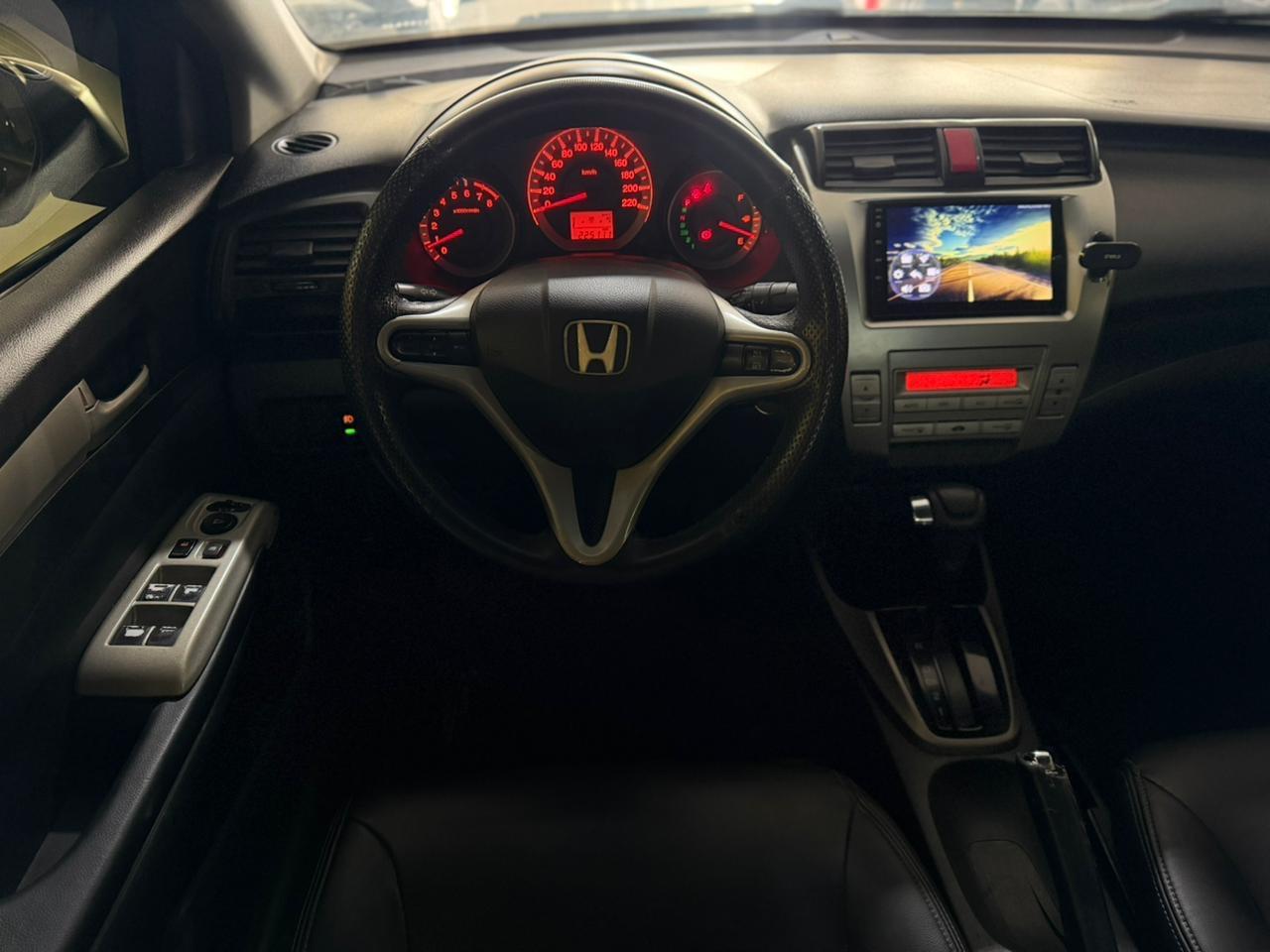 HONDA City Sedan - Foto