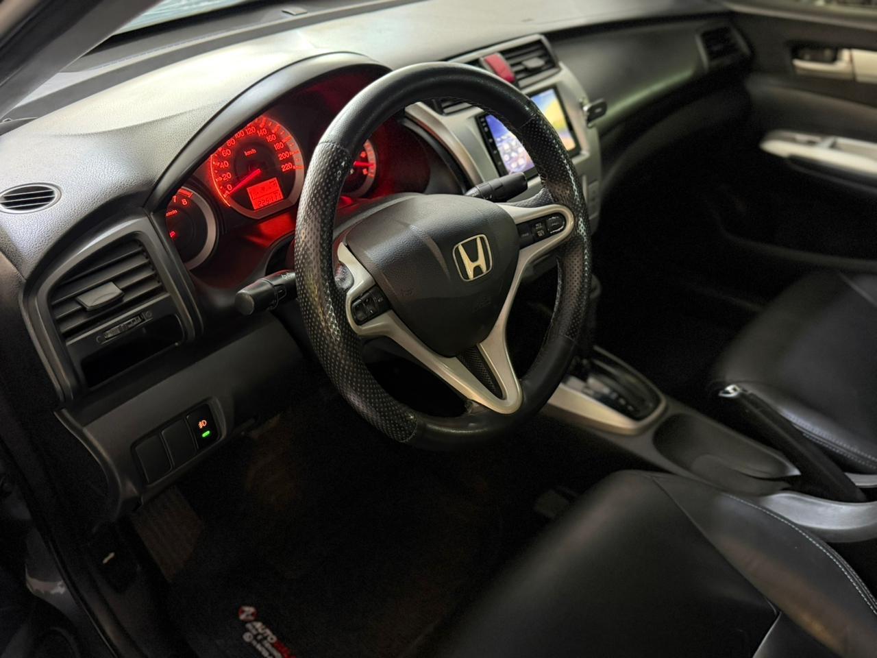 HONDA City Sedan - Foto