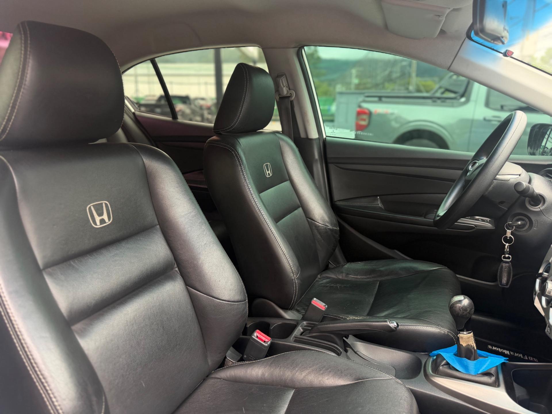 HONDA City Sedan - Foto