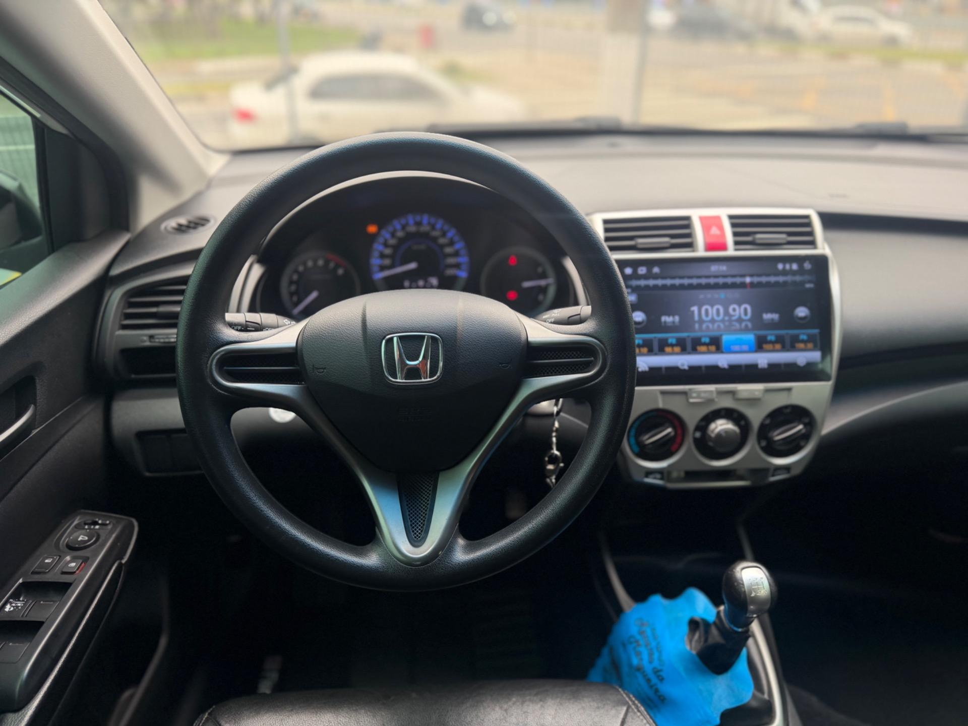 HONDA City Sedan - Foto