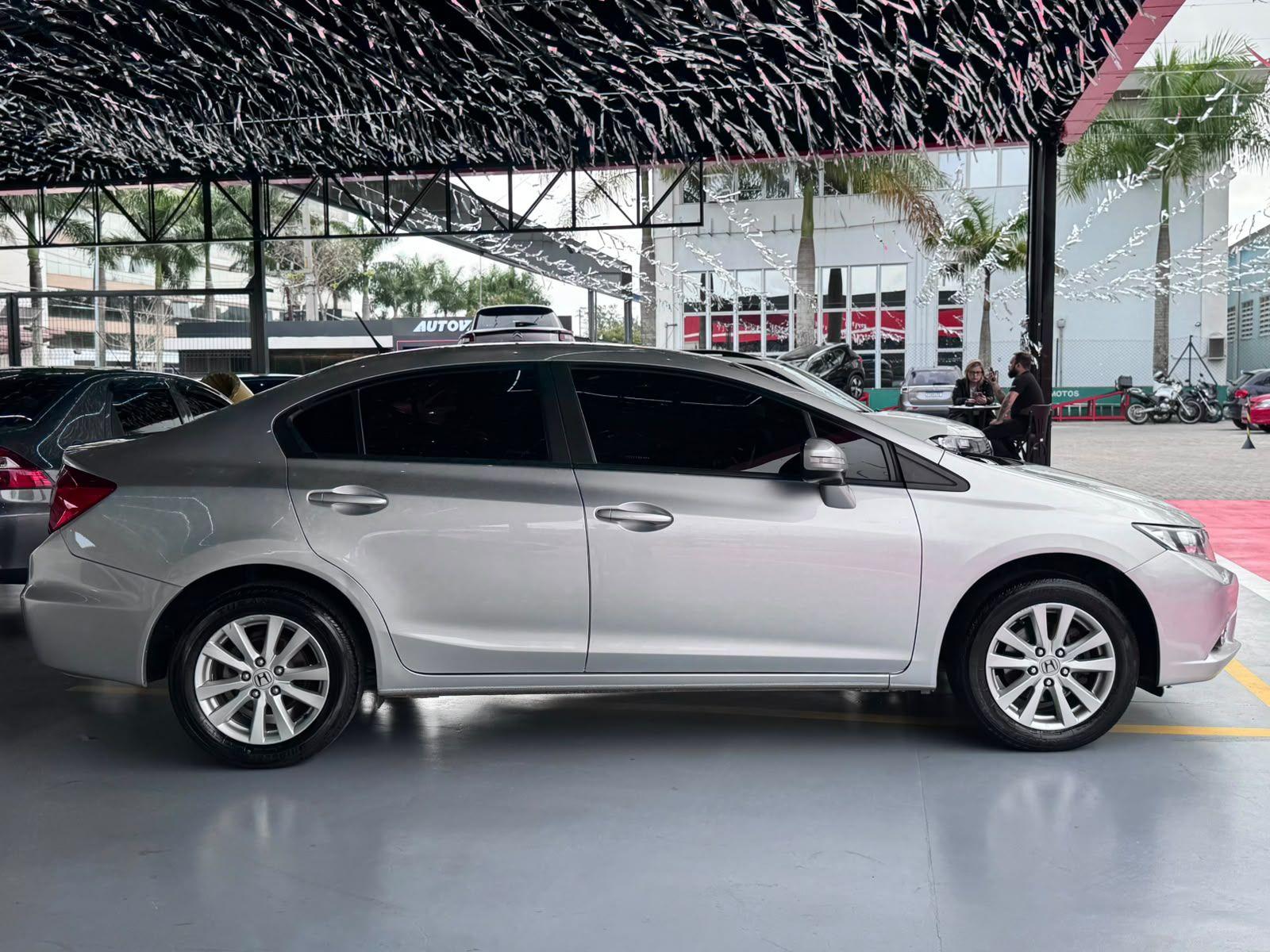 HONDA Civic - Foto