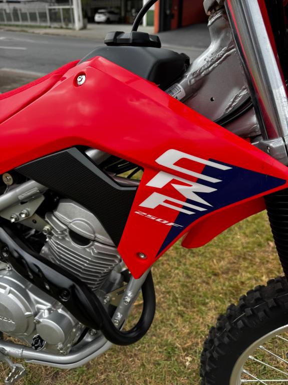 HONDA CRF 250 - Foto