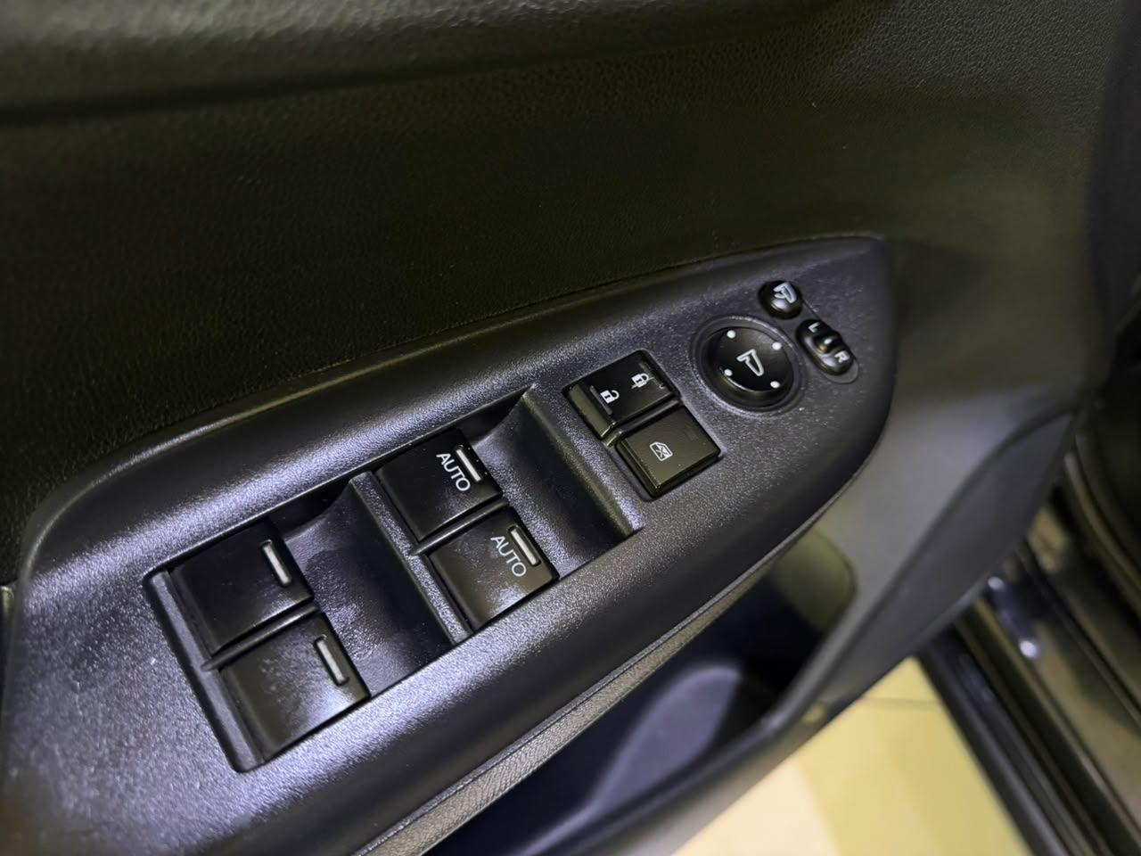 HONDA WR-V - Foto