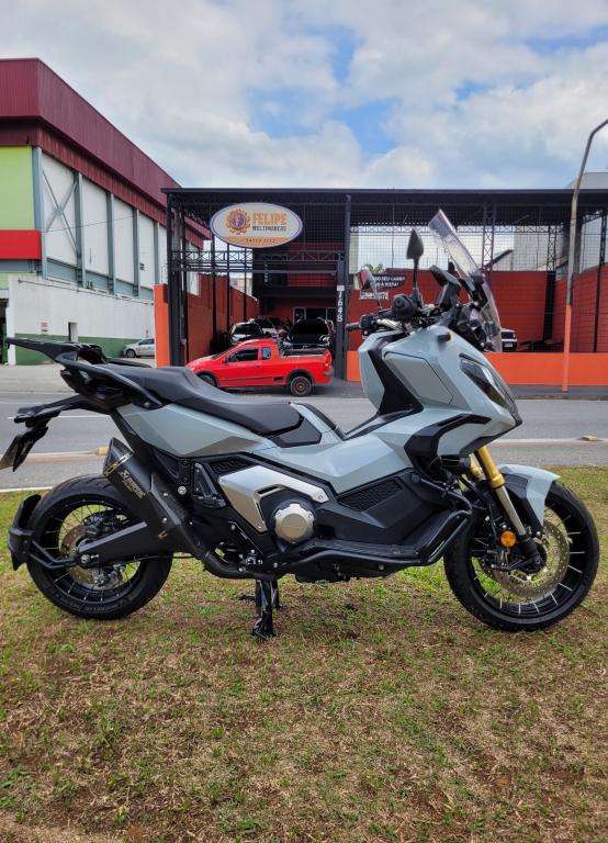 HONDA X-ADV 750