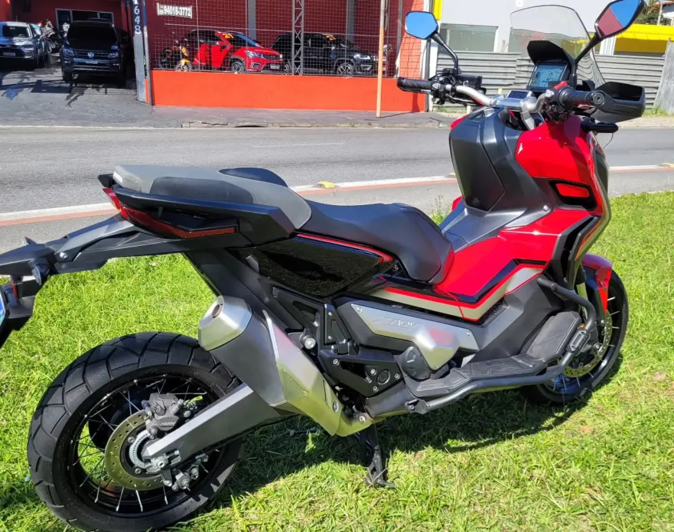 HONDA X-ADV 750 - Foto