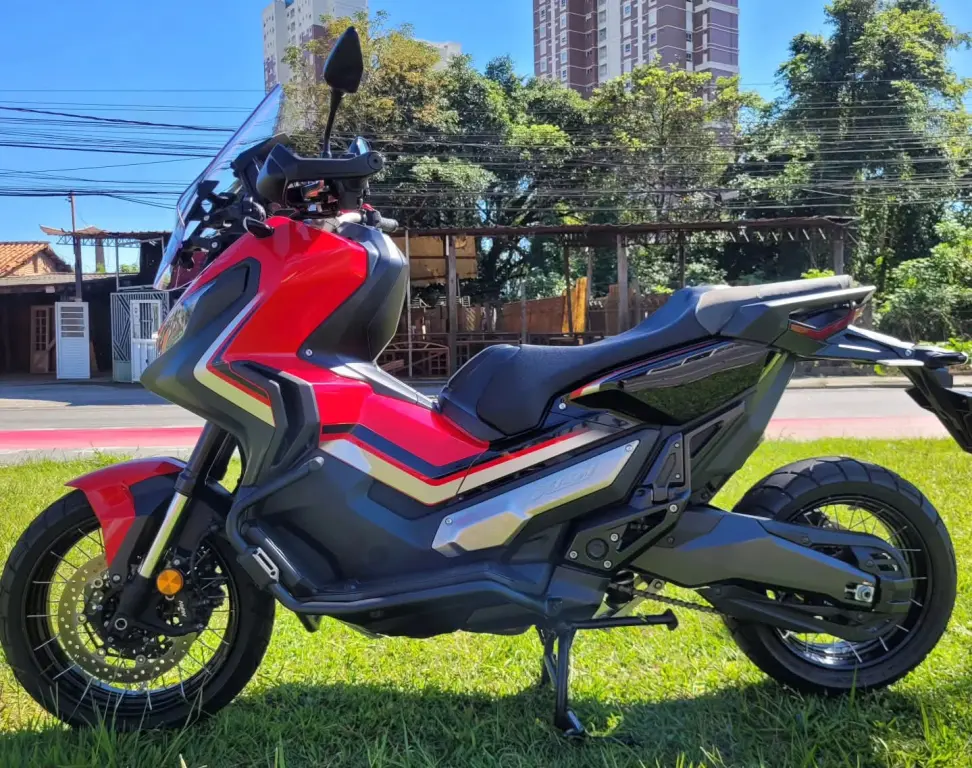 HONDA X-ADV 750 - Foto
