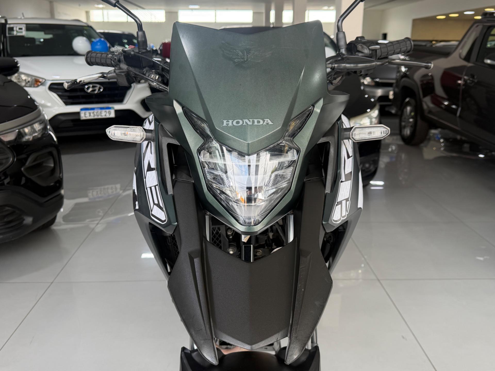 HONDA XRE 300 - Foto