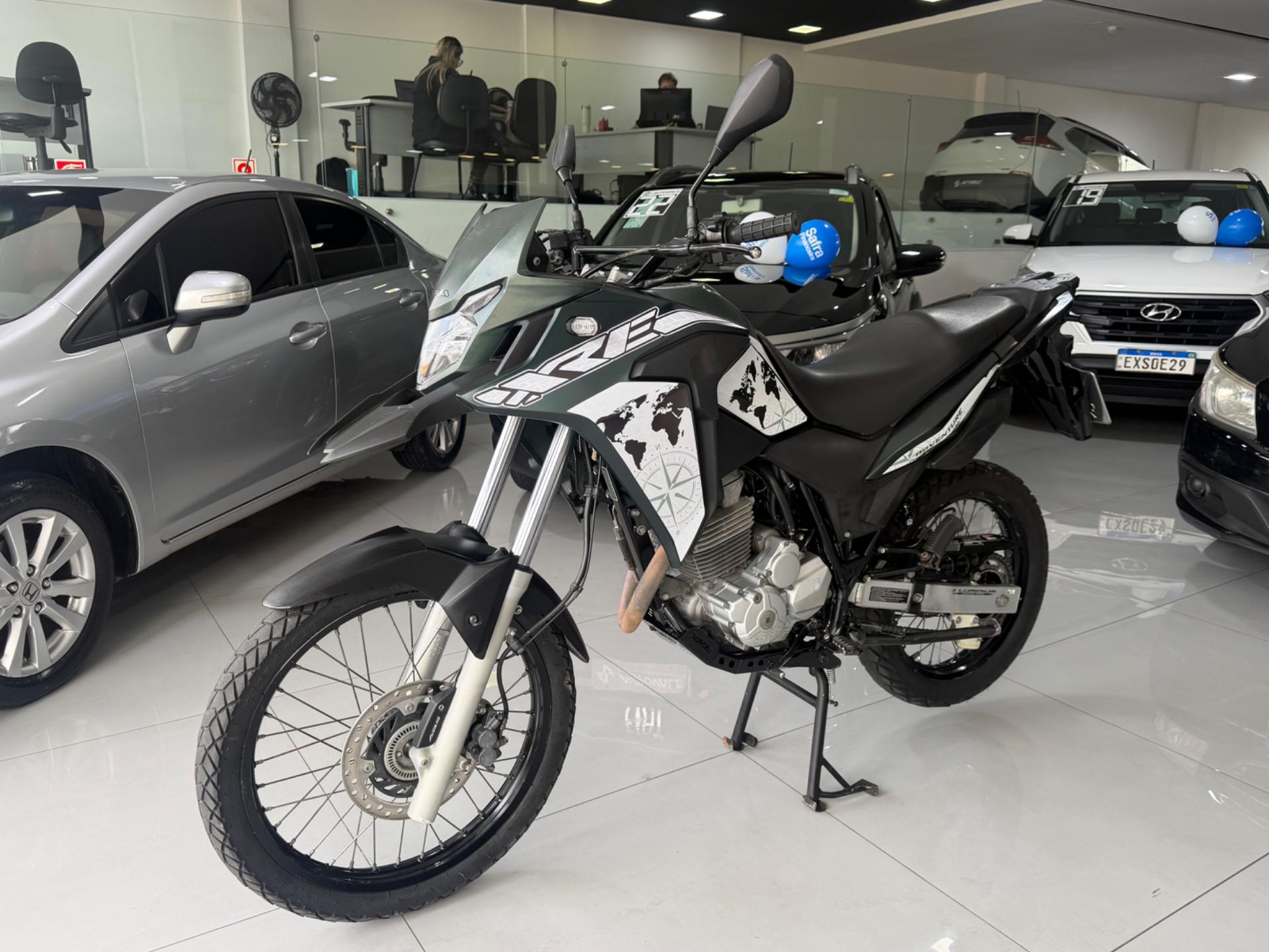 HONDA XRE 300 - Foto