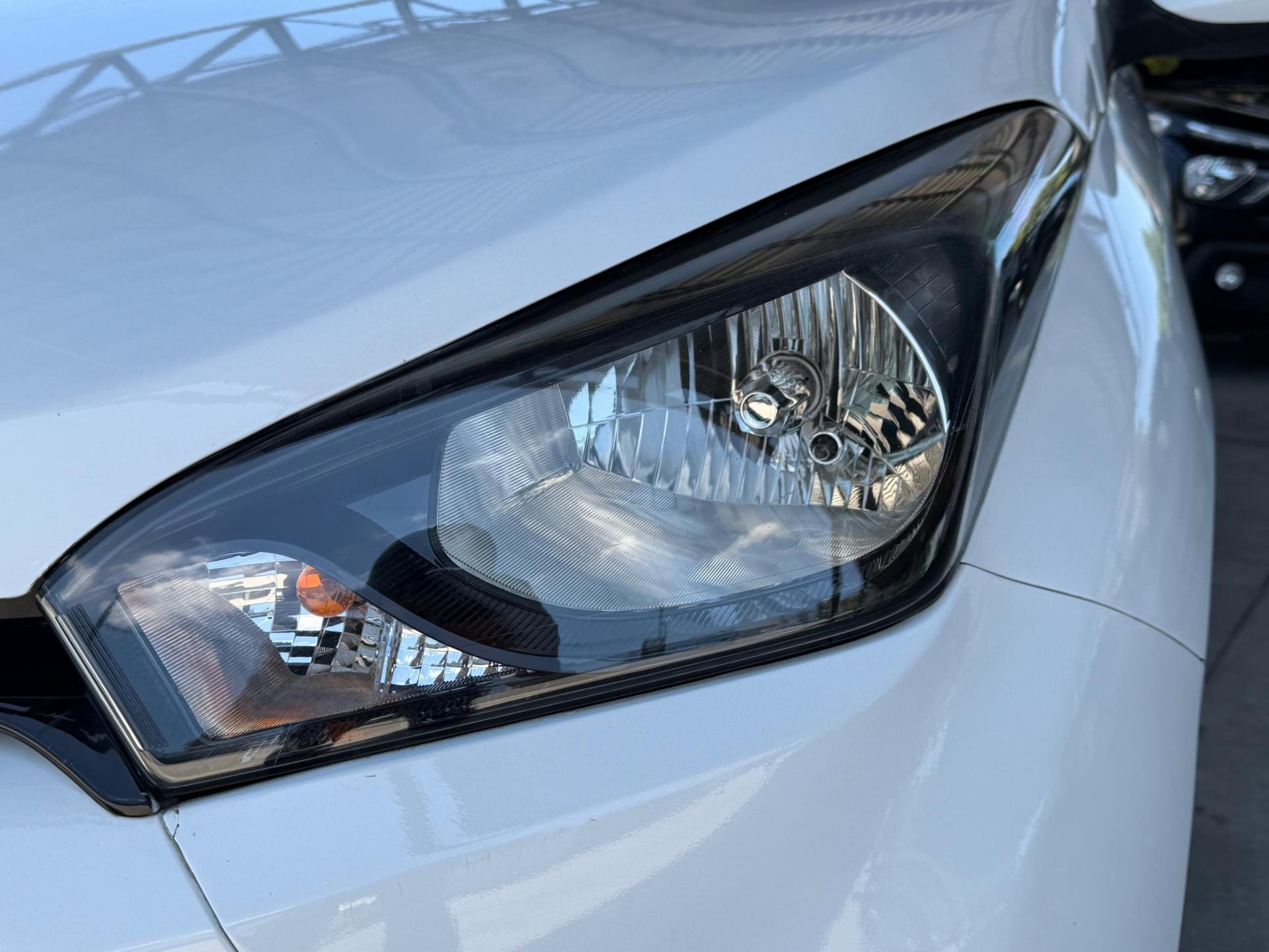 HYUNDAI HB 20 Hatch - Foto