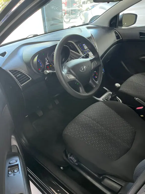 HYUNDAI HB 20 Hatch - Foto