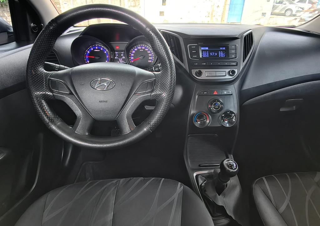 HYUNDAI HB 20 Hatch - Foto