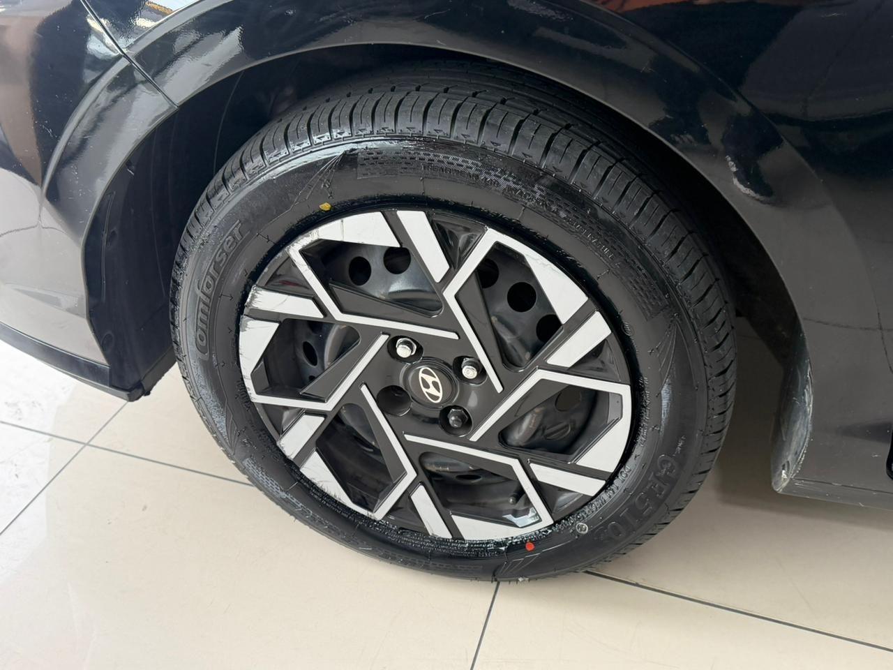 HYUNDAI HB 20 Hatch - Foto