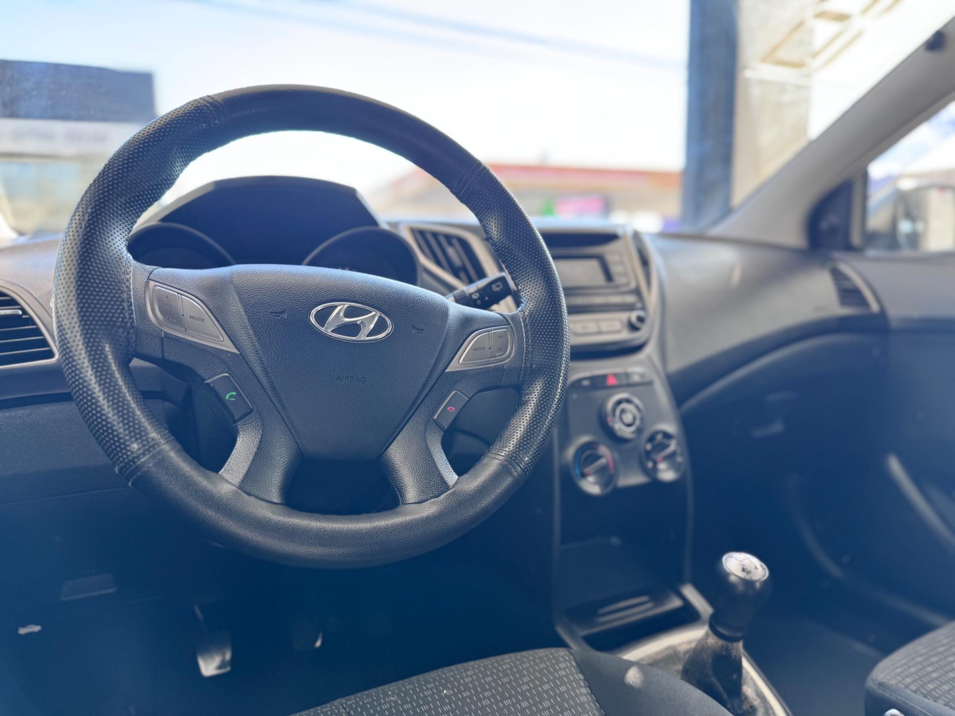 HYUNDAI HB 20 Hatch - Foto