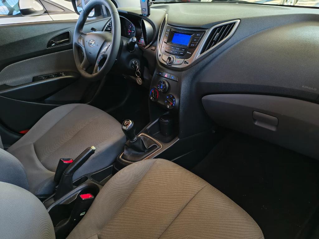 HYUNDAI HB 20 Hatch - Foto