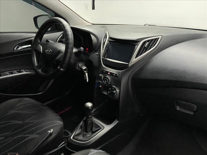 HYUNDAI HB 20 Hatch - Foto