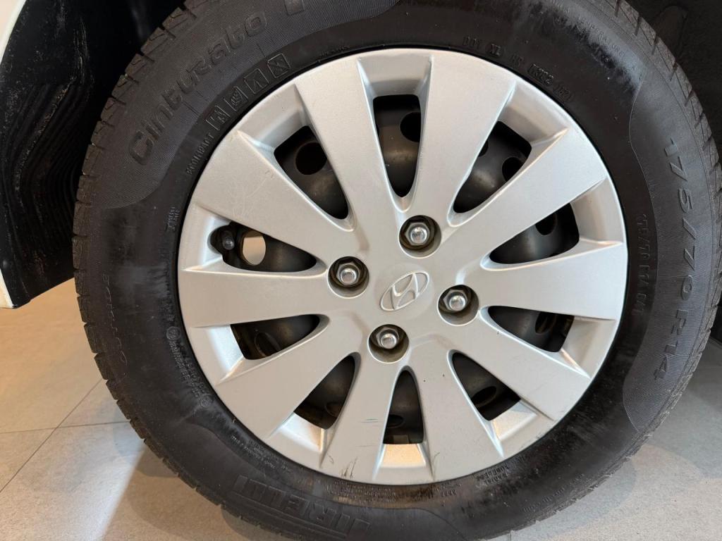 HYUNDAI HB 20 Hatch - Foto