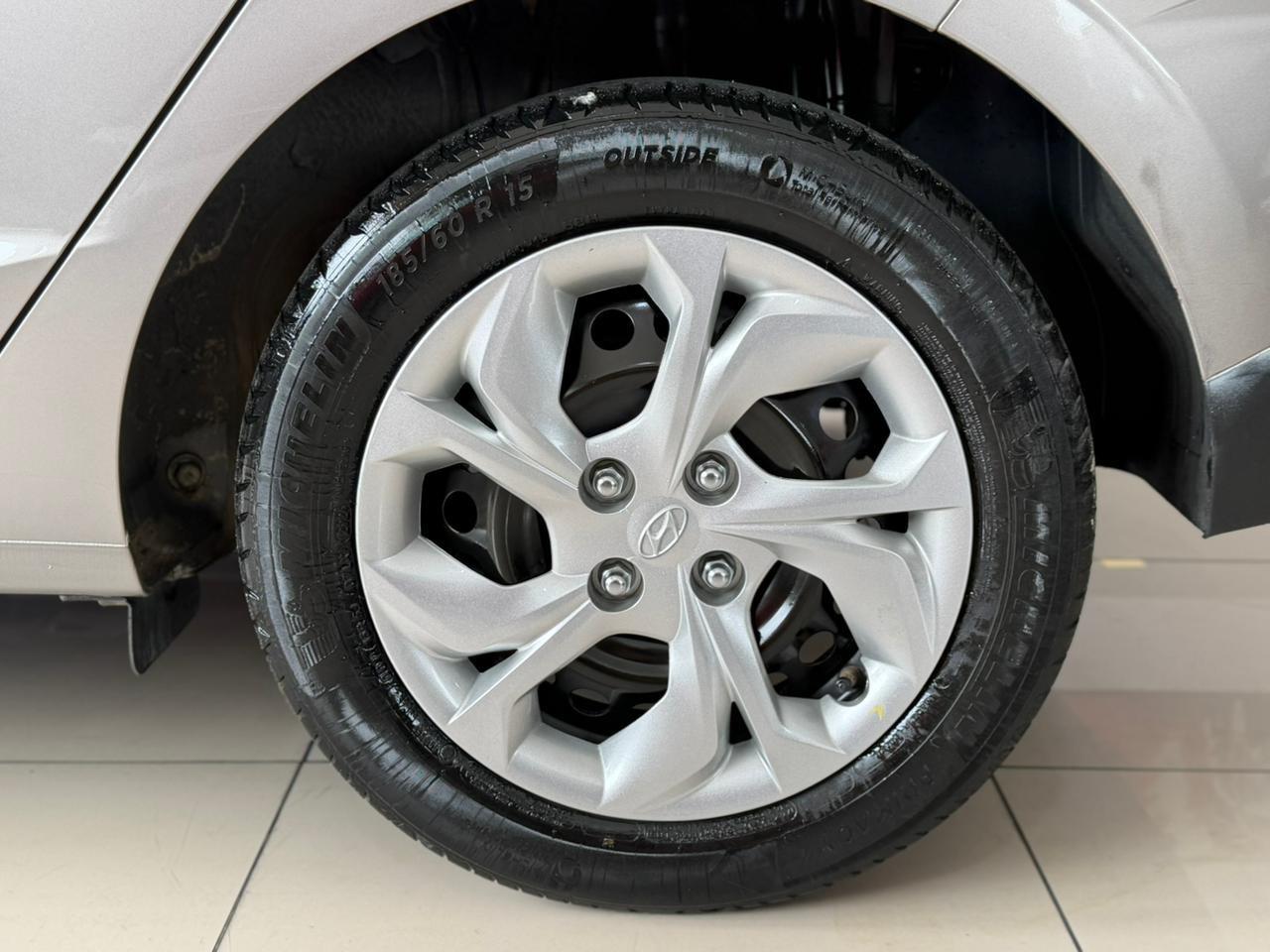 HYUNDAI HB 20 Hatch - Foto