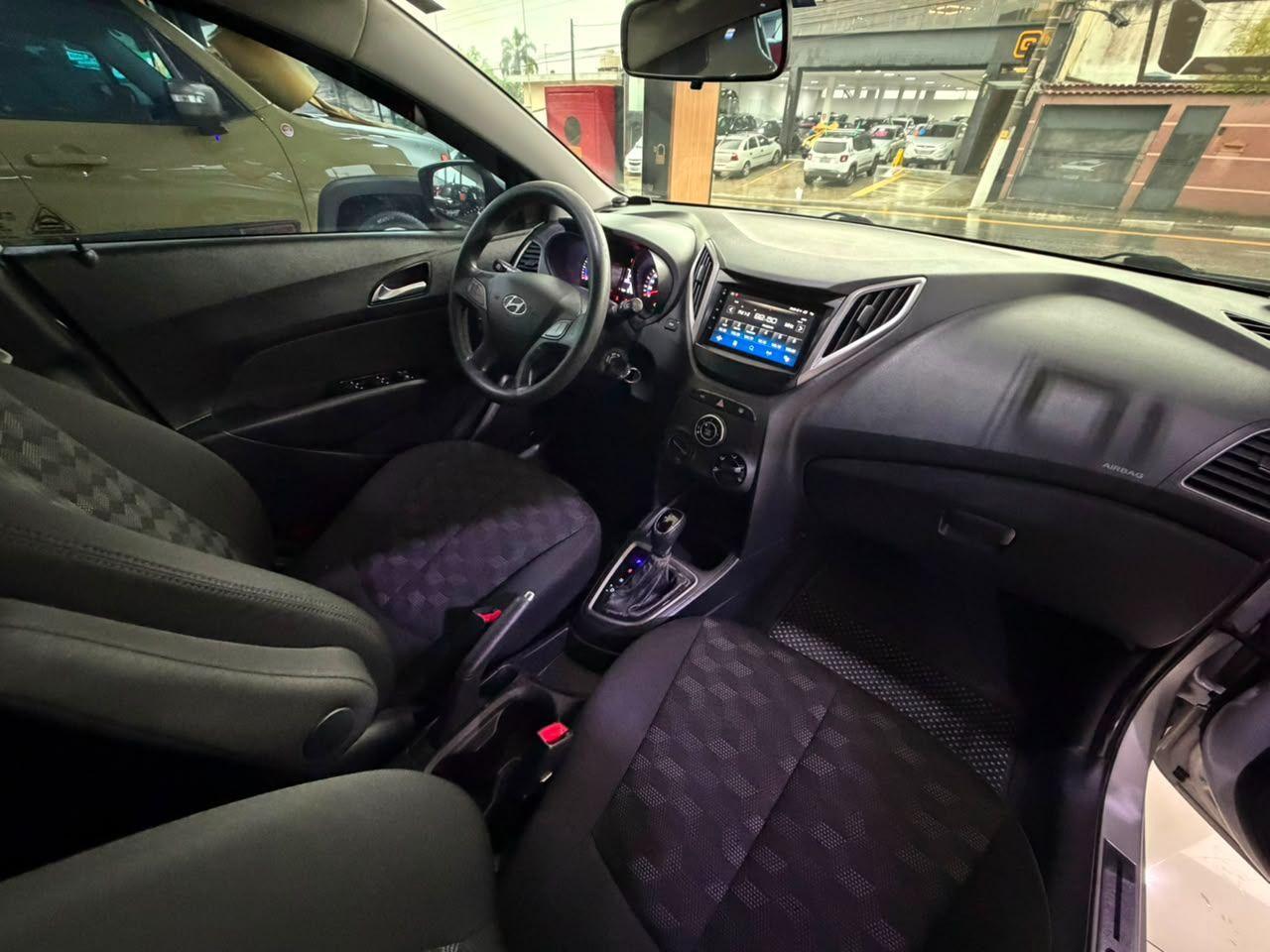 HYUNDAI HB 20 Hatch - Foto