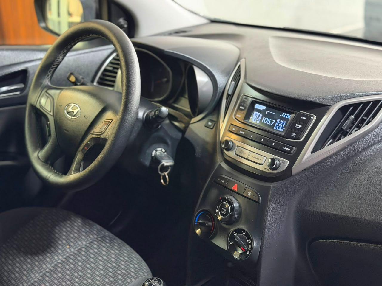 HYUNDAI HB 20 Hatch - Foto