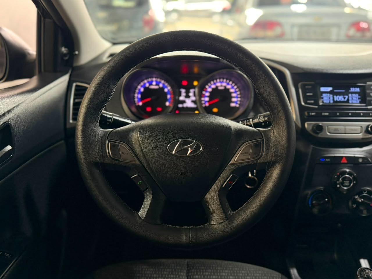 HYUNDAI HB 20 Hatch - Foto