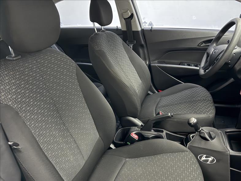 HYUNDAI HB 20 Hatch - Foto