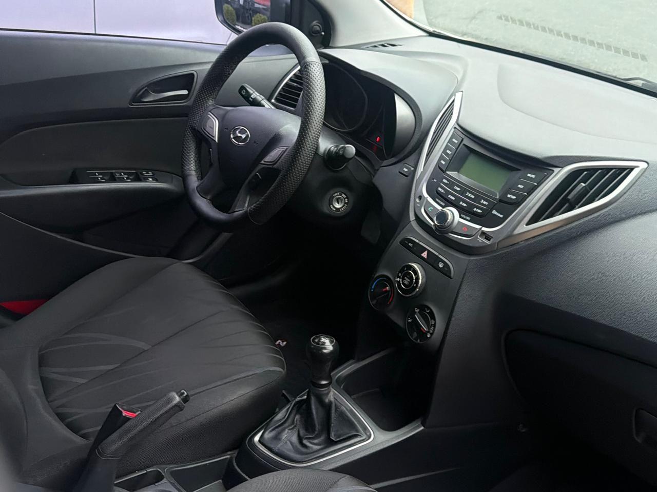 HYUNDAI HB 20 Hatch - Foto
