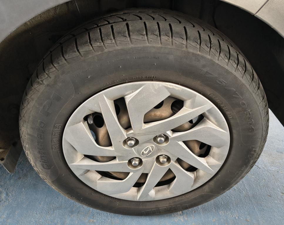 HYUNDAI HB 20 Hatch - Foto