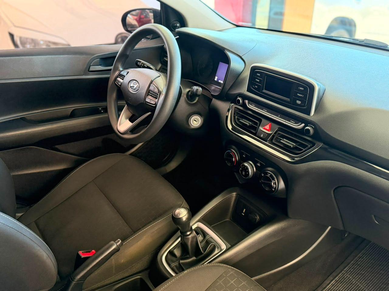 HYUNDAI HB 20 Hatch - Foto