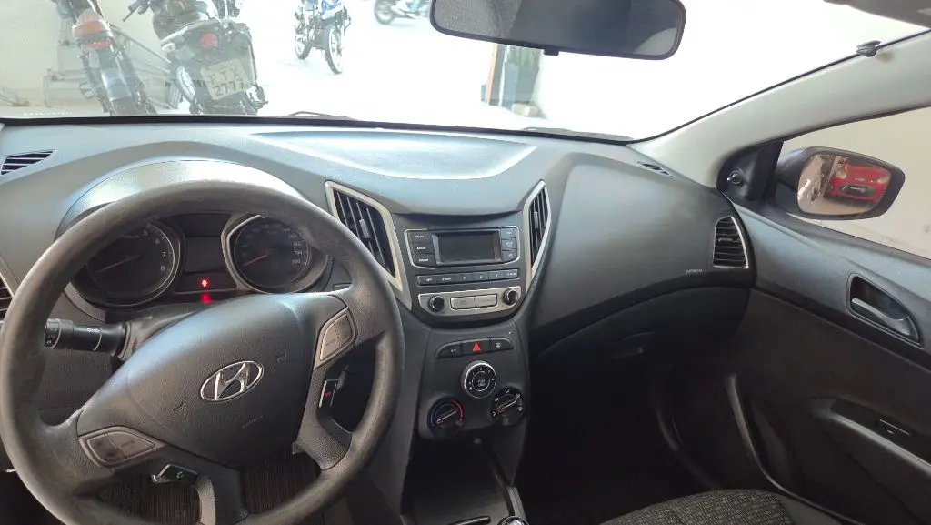 HYUNDAI HB 20 Hatch - Foto