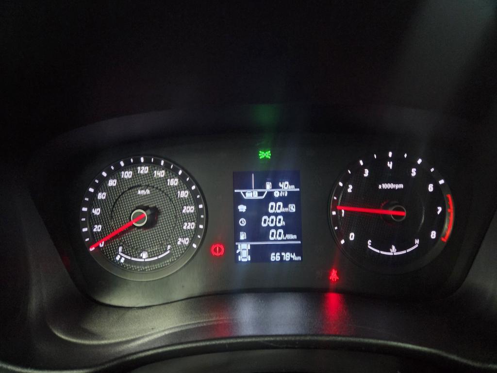 HYUNDAI HB 20 Hatch - Foto