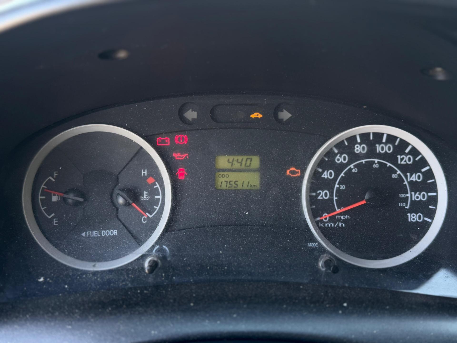 HYUNDAI HR - Miniatura