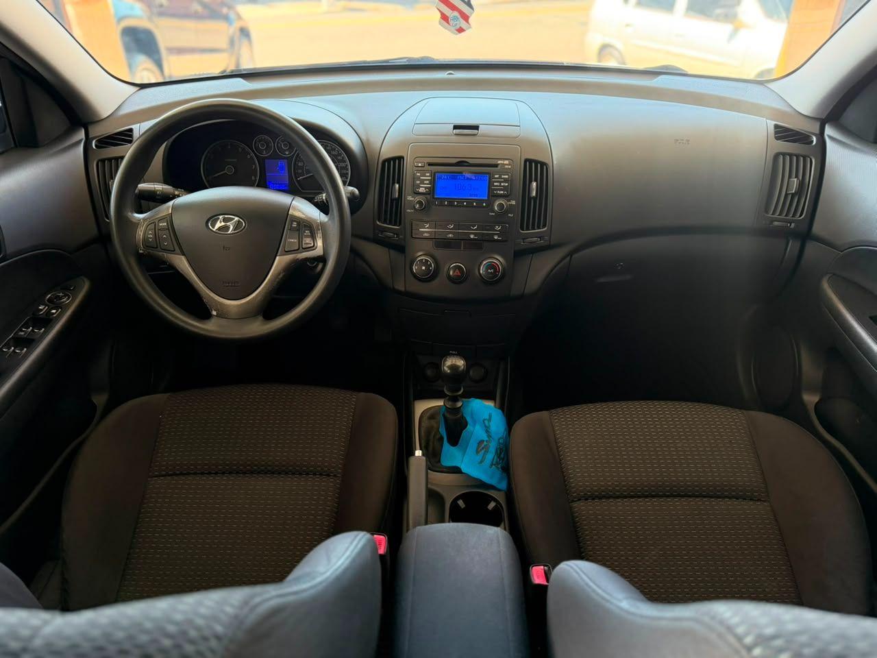 HYUNDAI I30 - Foto