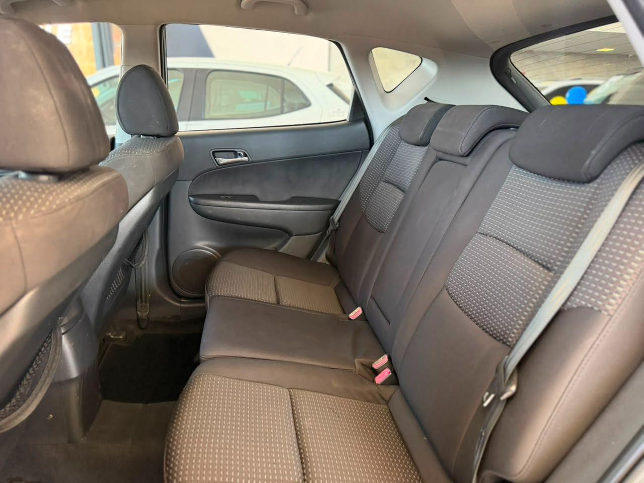 HYUNDAI I30 - Foto
