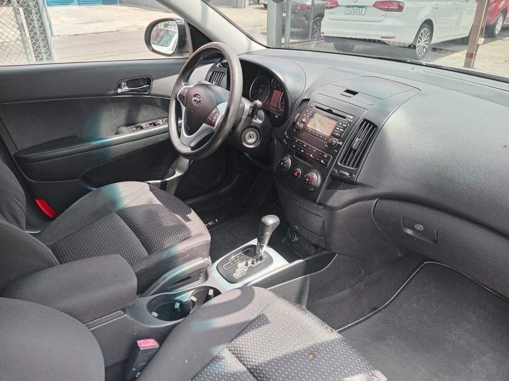 HYUNDAI I30 - Foto