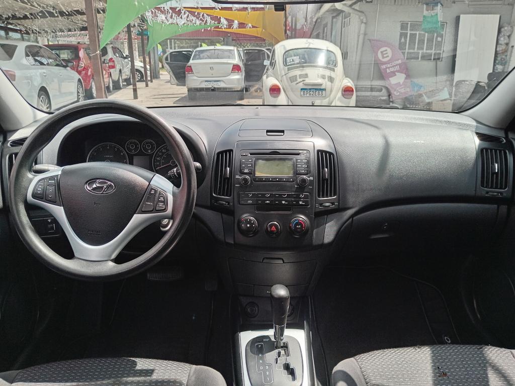 HYUNDAI I30 - Foto