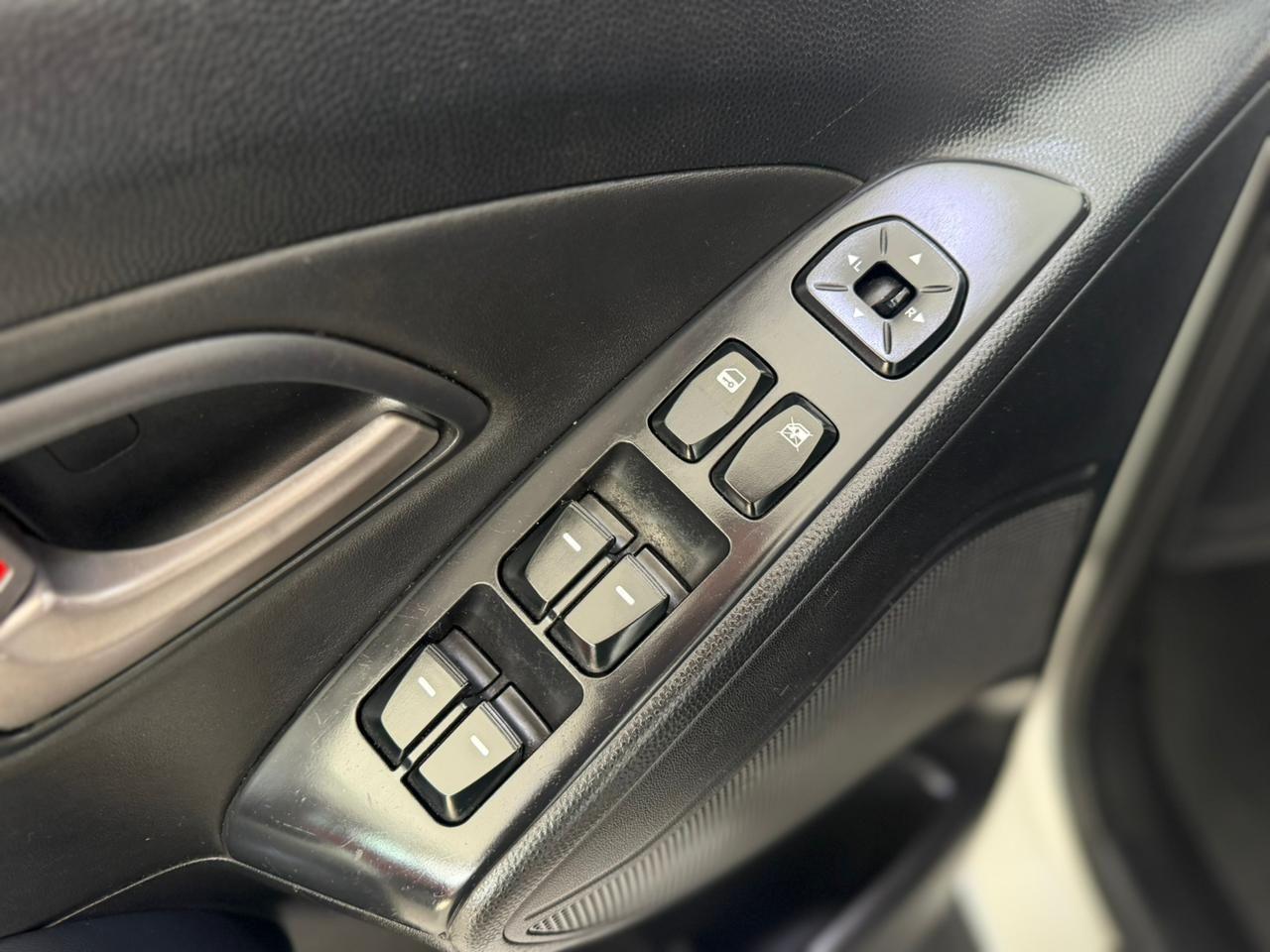 HYUNDAI IX35 - Foto