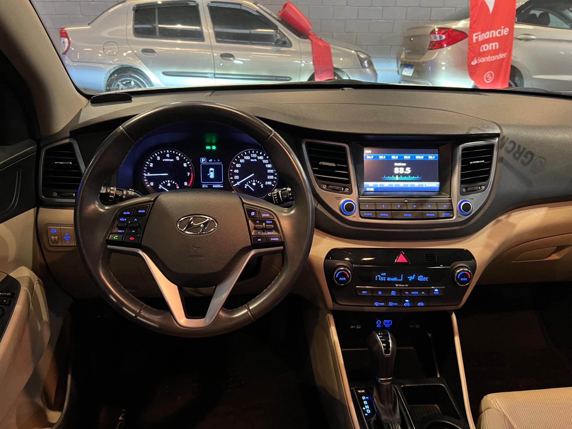 HYUNDAI Tucson - Foto